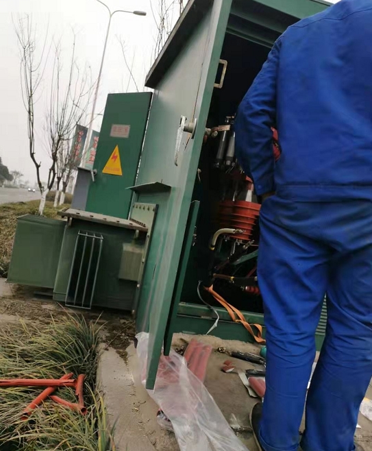 變壓器搶修現場